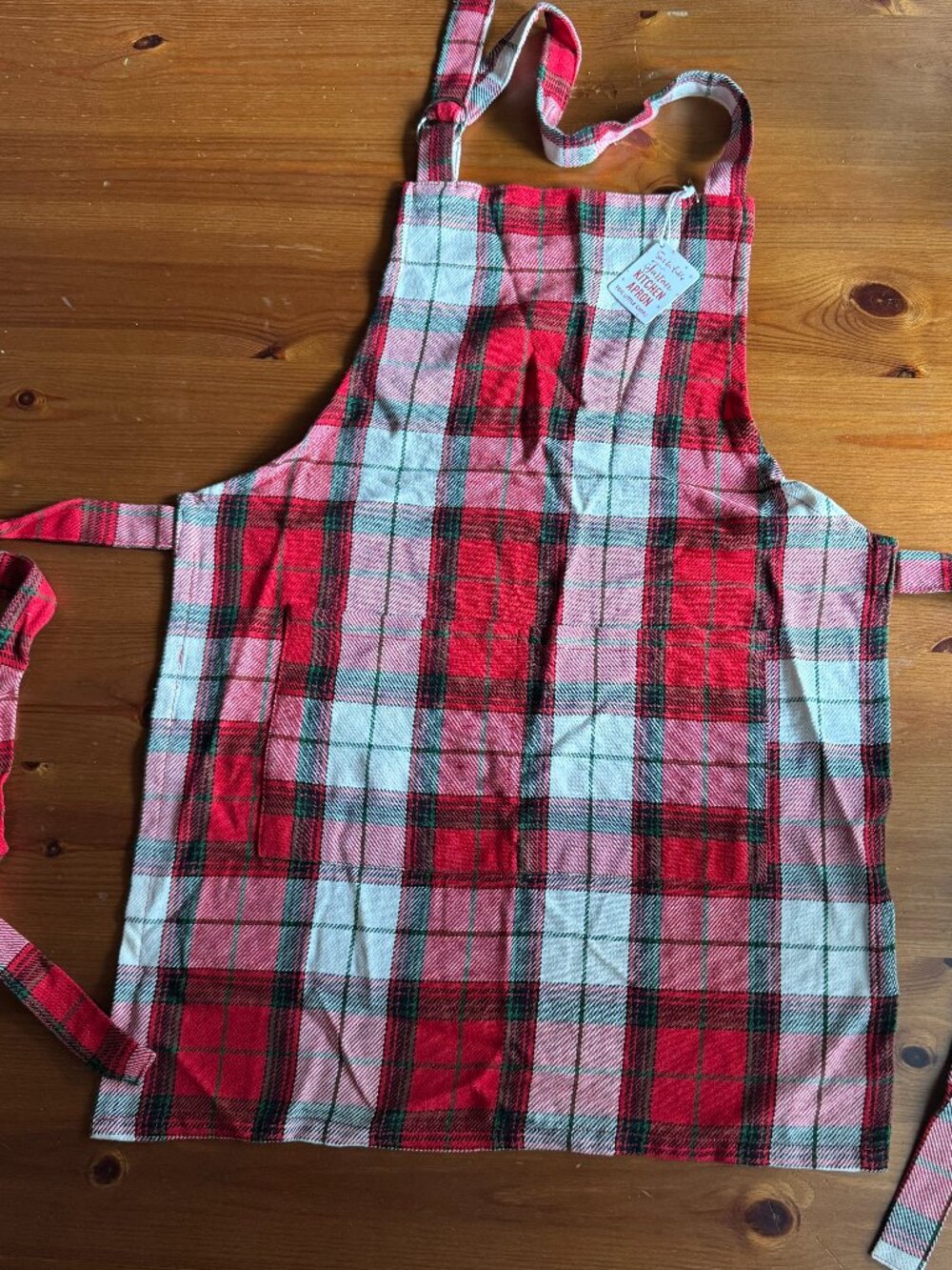 NWT Sur La Table Holiday Plaid Kids Apron with Adjustable Straps - 18" X 24"
